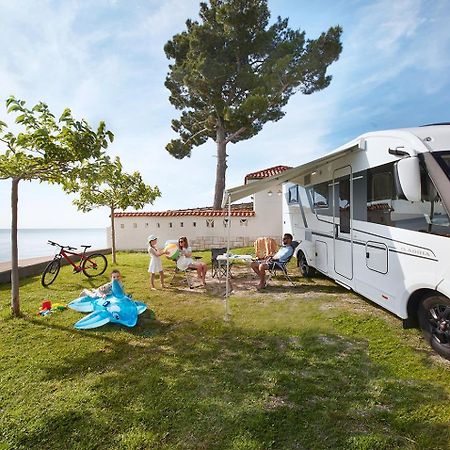 Camping Adria Ankaran - Pitches 외부 사진